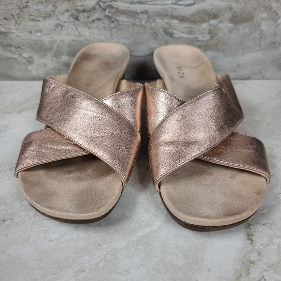 Vionic KARA Rose Gold Metallic Leather Cross-Band Demi-Wedge Sandals 11 - Picture 3 of 9